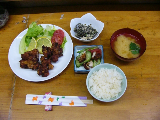 唐揚げ定食　900円