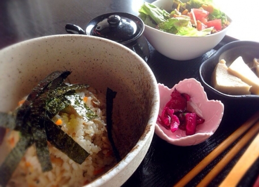 直島☆のりのり丼900円